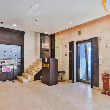 Fabhotel Prime The Continental Лакхнау Экстерьер фото